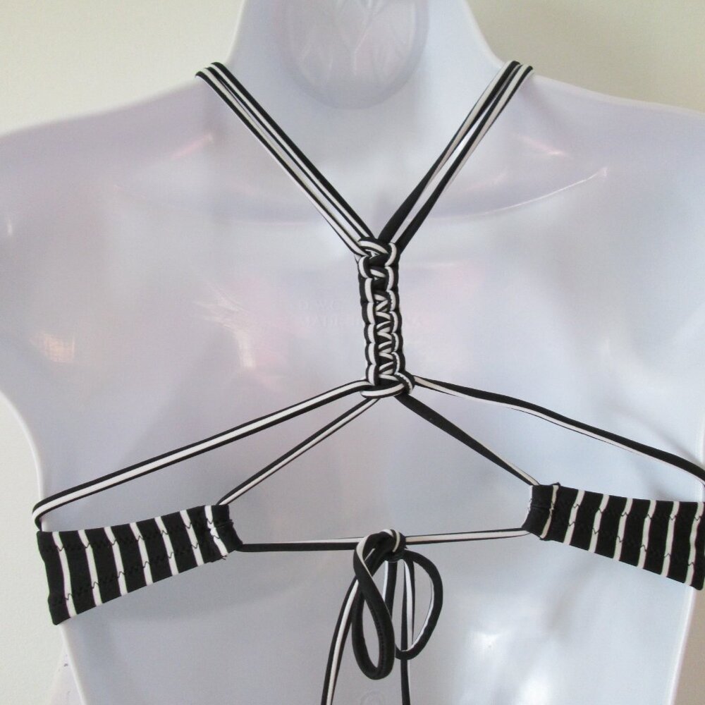 CUPSHE Bikini Set Back Braided Straps with Reversible Bottom Sz S NWT - Picture 11 of 12